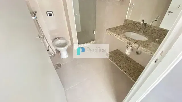 Apartment with no parking, 2 bedrooms and 2 bathrooms — photo 8