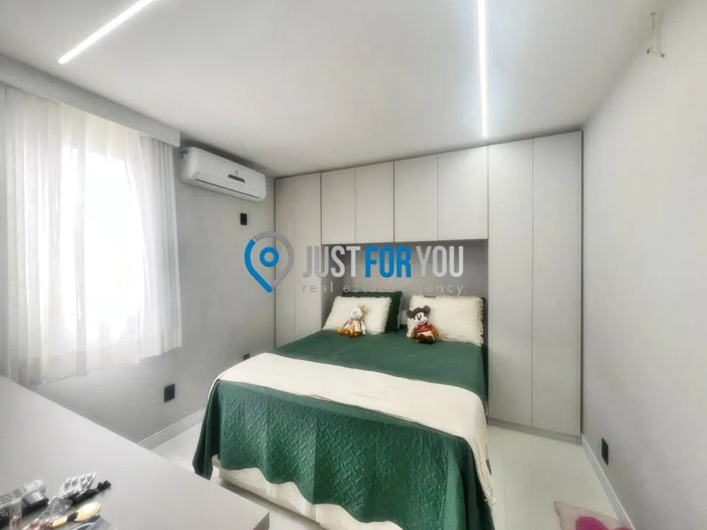 3-bedroom duplex with 4 bathrooms and 189 m² — photo 9