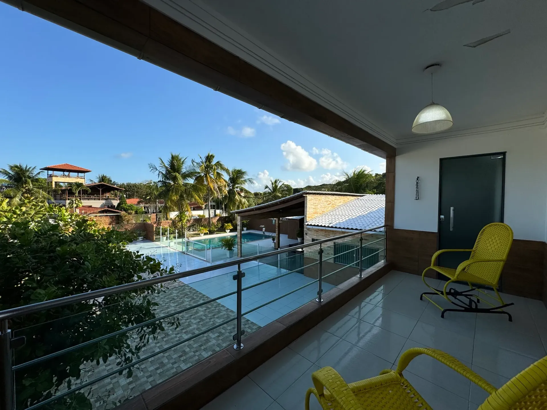 Furnished house with 5 en-suite bedrooms and private garden — photo 18