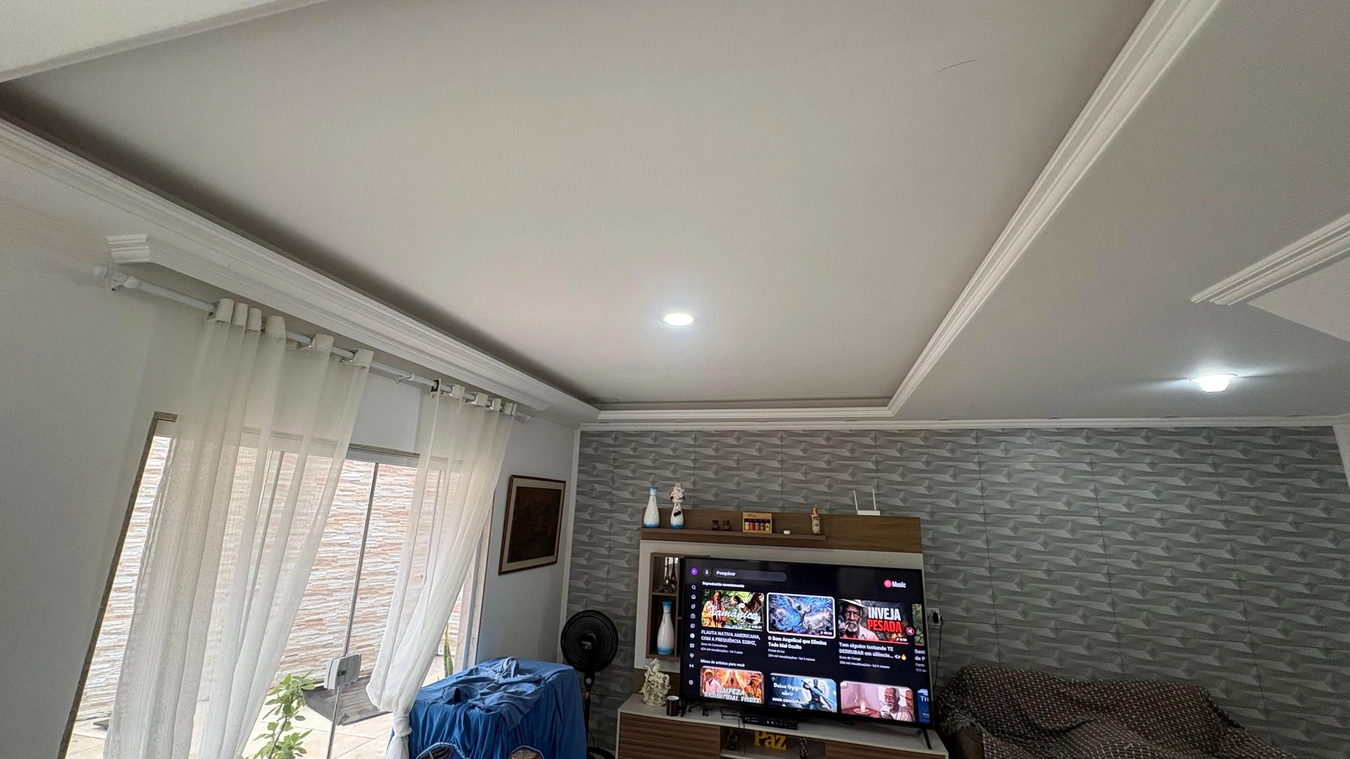 4-bedroom house with a glass-enclosed balcony — photo 55