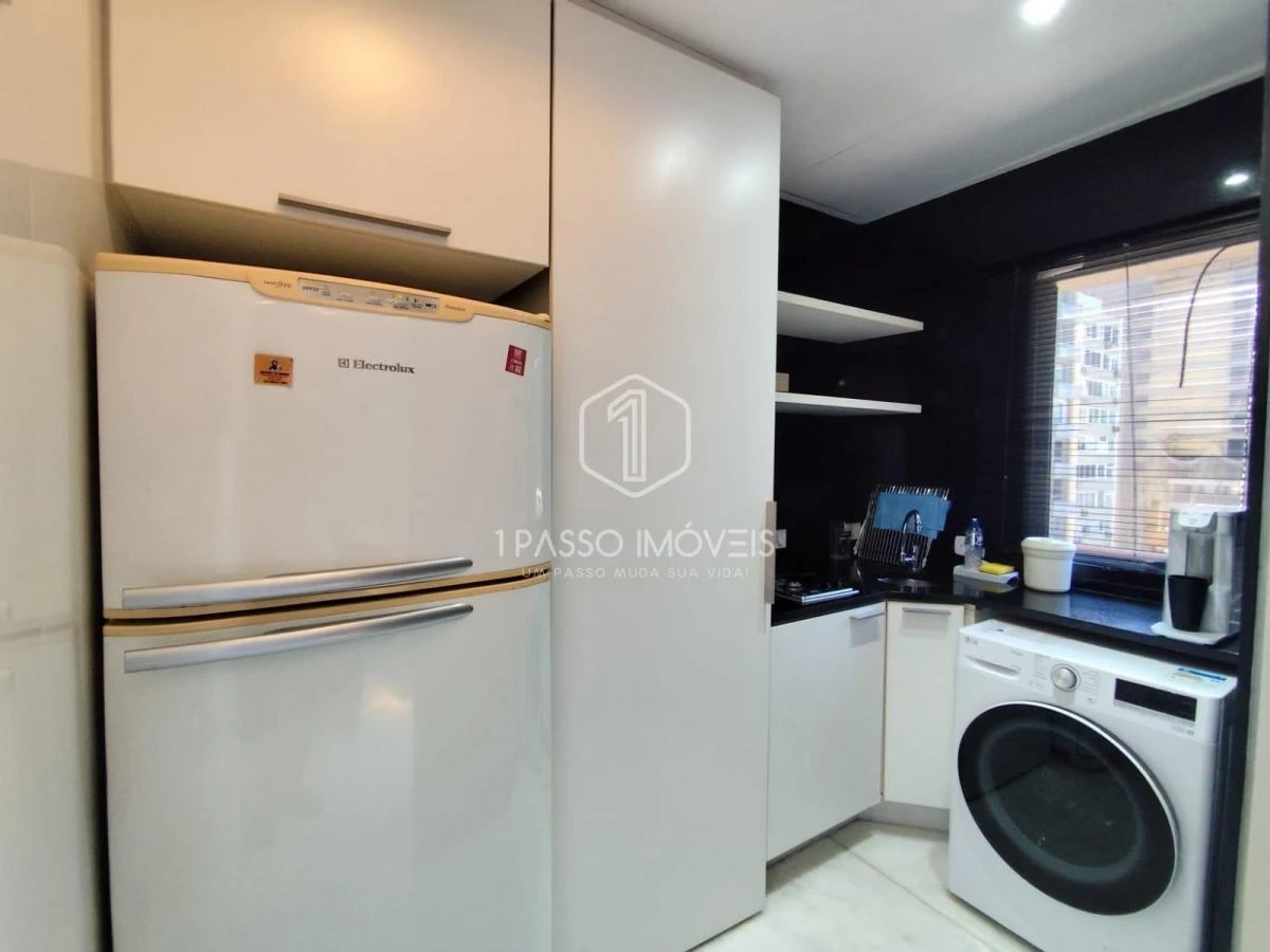 82 m² apartment with 2 en-suite bedrooms and balcony — photo 28