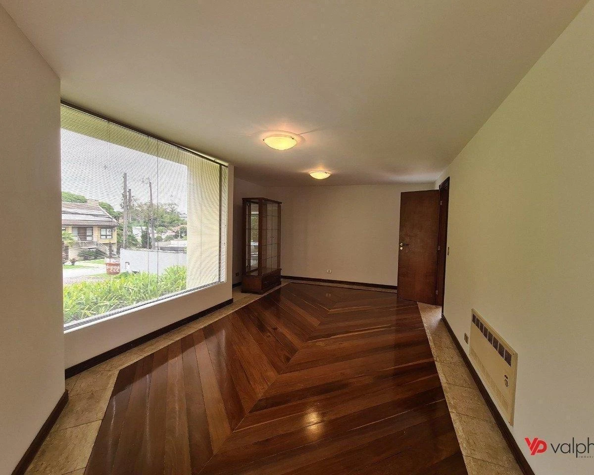 Condo house with 3 bedrooms and 5 bathrooms — photo 9