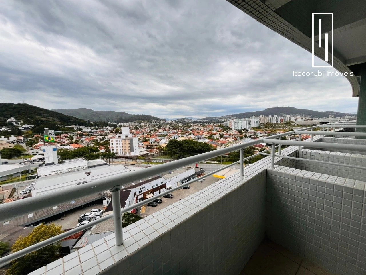 2-bedroom apartment with 87 m² and 2 parking spots — photo 20