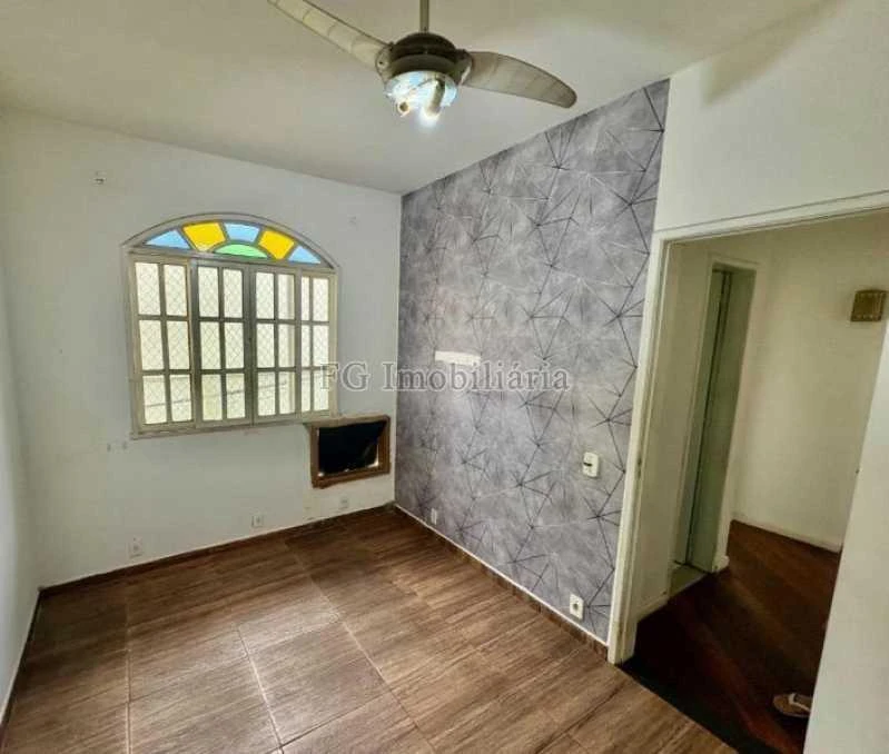 Casa com 5 quartos, cozinha a gás e 1 vaga — photo 8