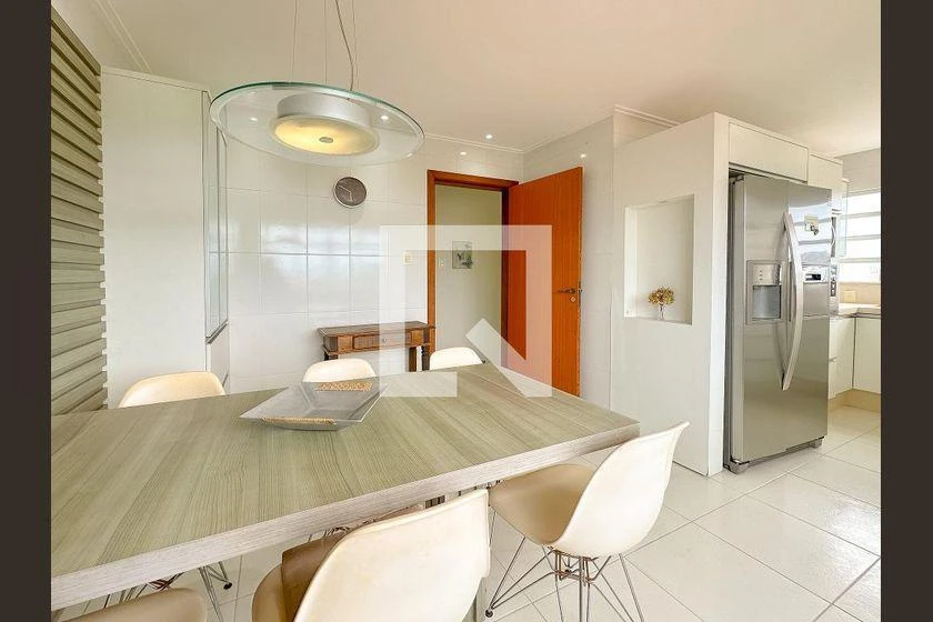 Furnished house, 250 m², with a bathtub — photo 21