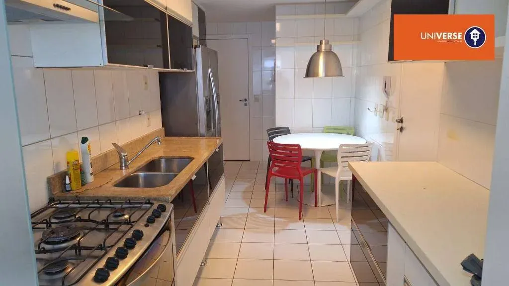 Apartamento mobiliado com cozinha fechada e fogão a gás — photo 13