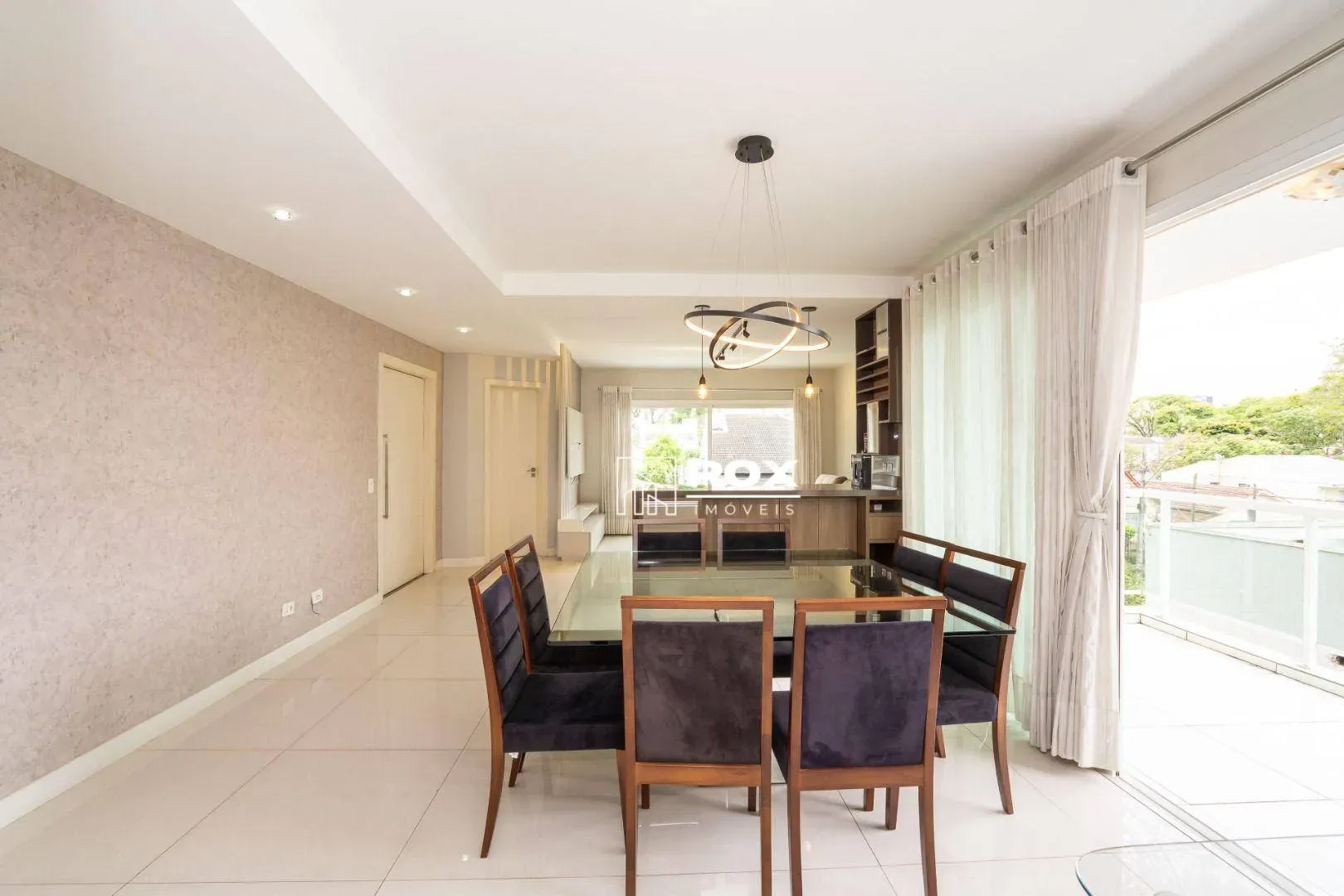 Furnished apartment, 179 m², with a fireplace — photo 11