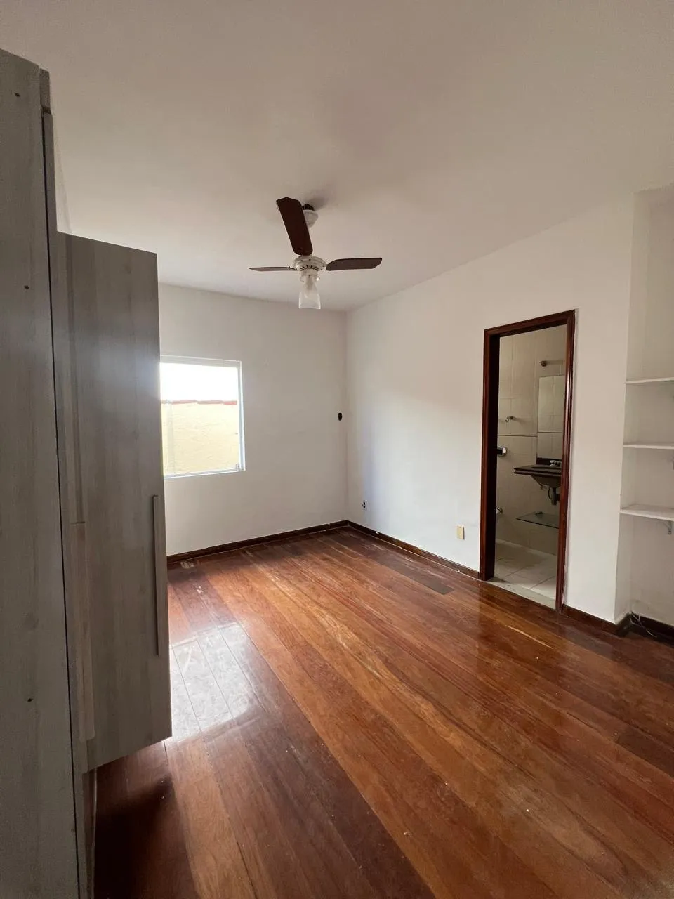 House with 3 bedrooms, 4 bathrooms and 5 parking spaces — photo 18
