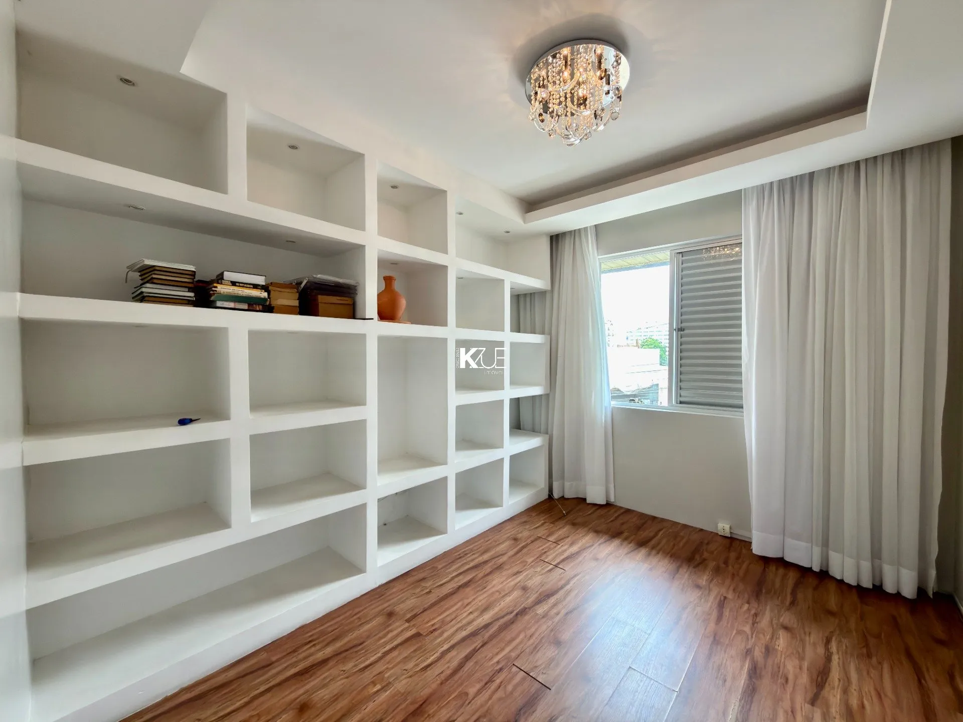 Furnished apartment with 4 bedrooms and 4 baths, 190 m² — photo 14