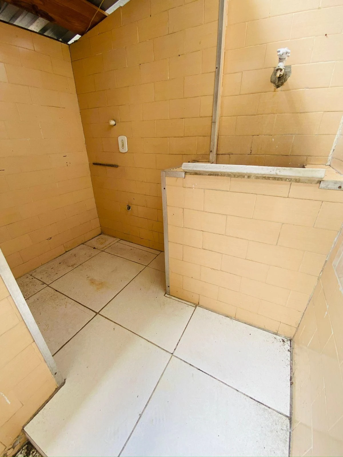 2-bedroom unfurnished apartment with 1 bathroom — photo 21