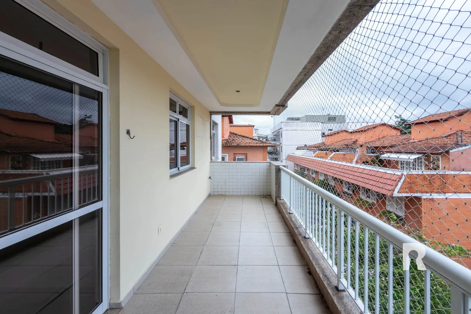 3-bedroom apartment, 1 with its own bathroom, 85 m² — photo 12