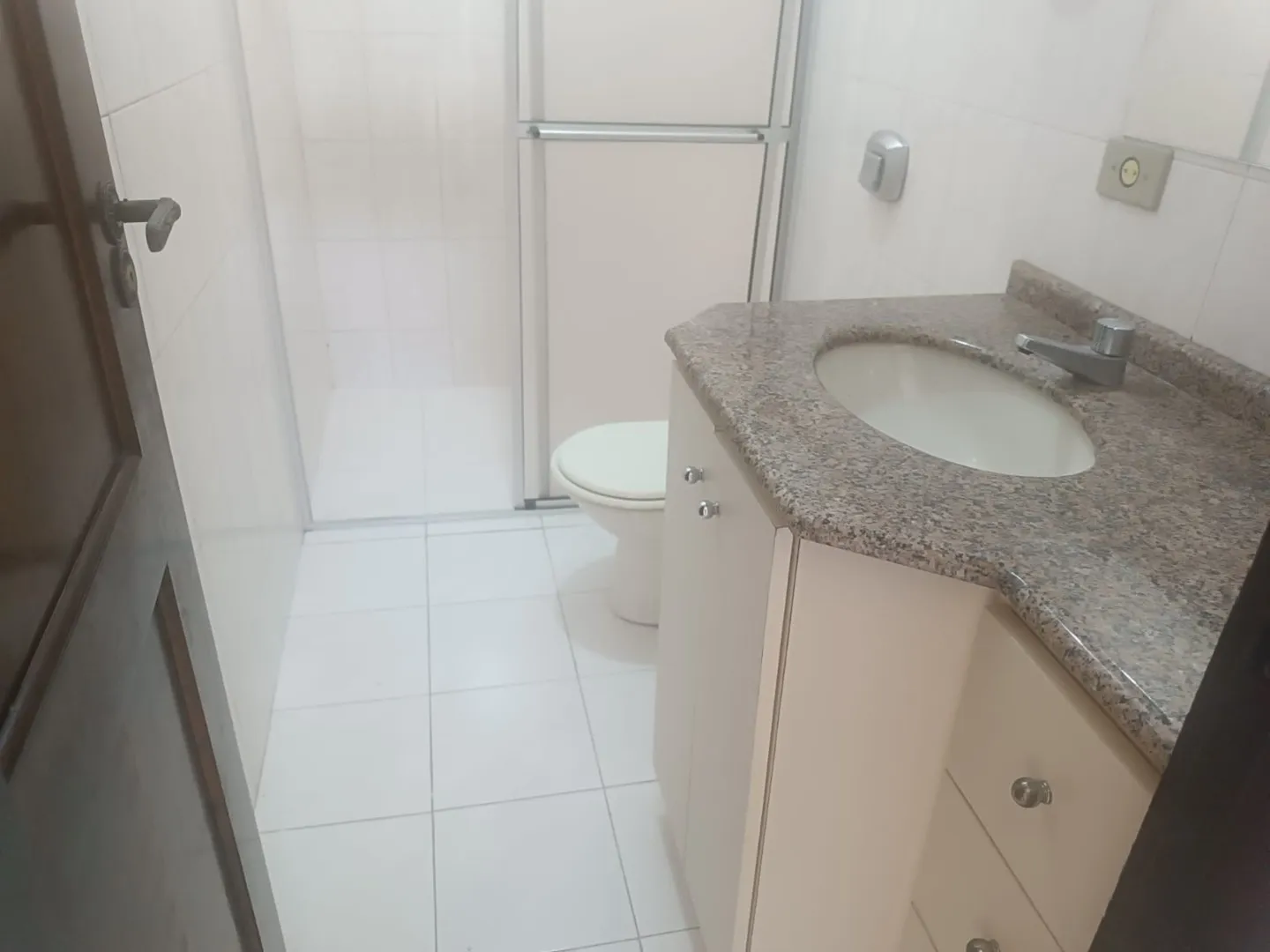 Квартира в оренду з 3 спальнями та 1 місцем паркування — photo 23