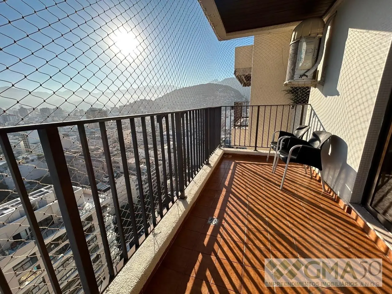 Unfurnished 2-bedroom apartment with 3 bathrooms — photo 17