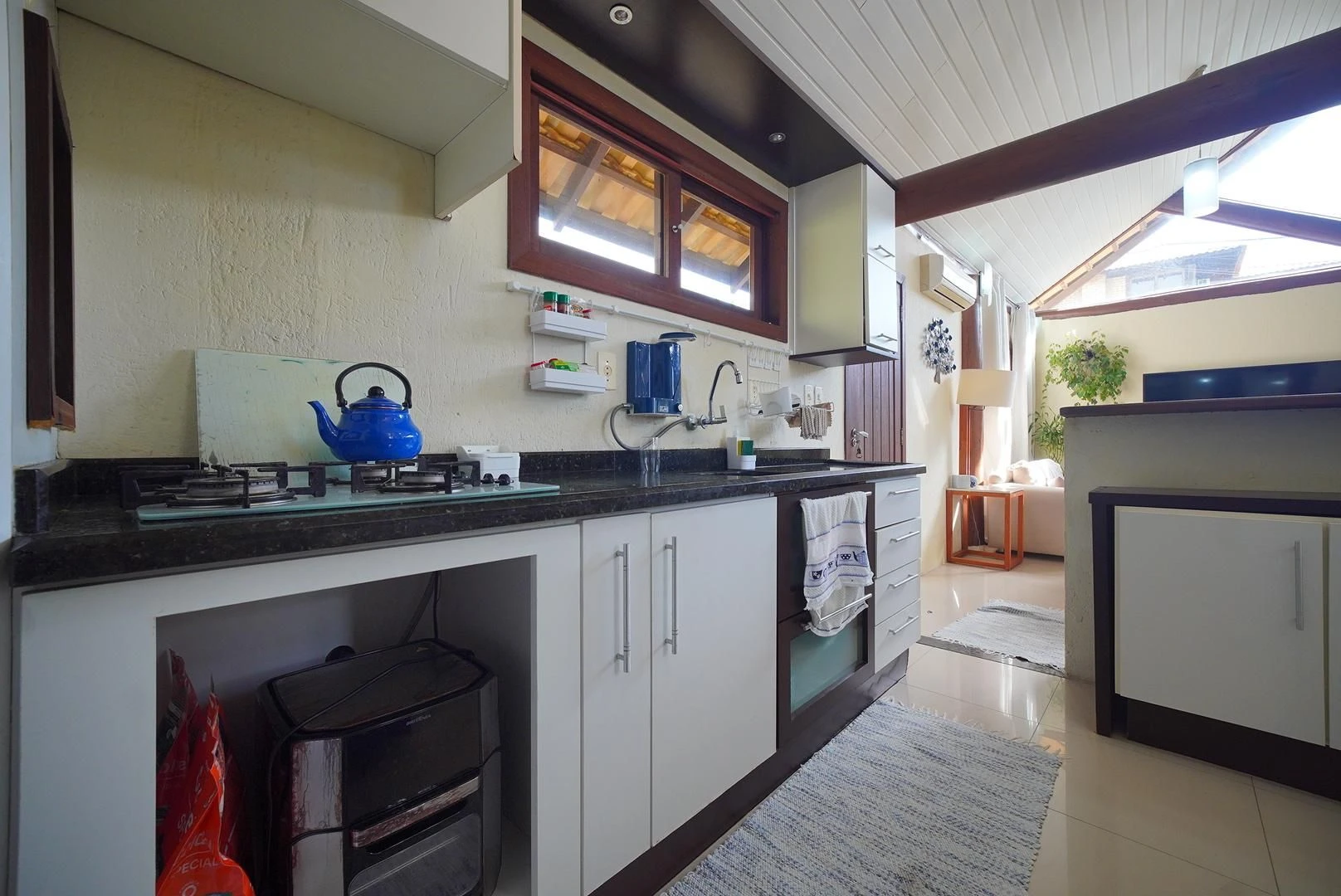 Garden in a 3-bedroom house, 225 m² — photo 9