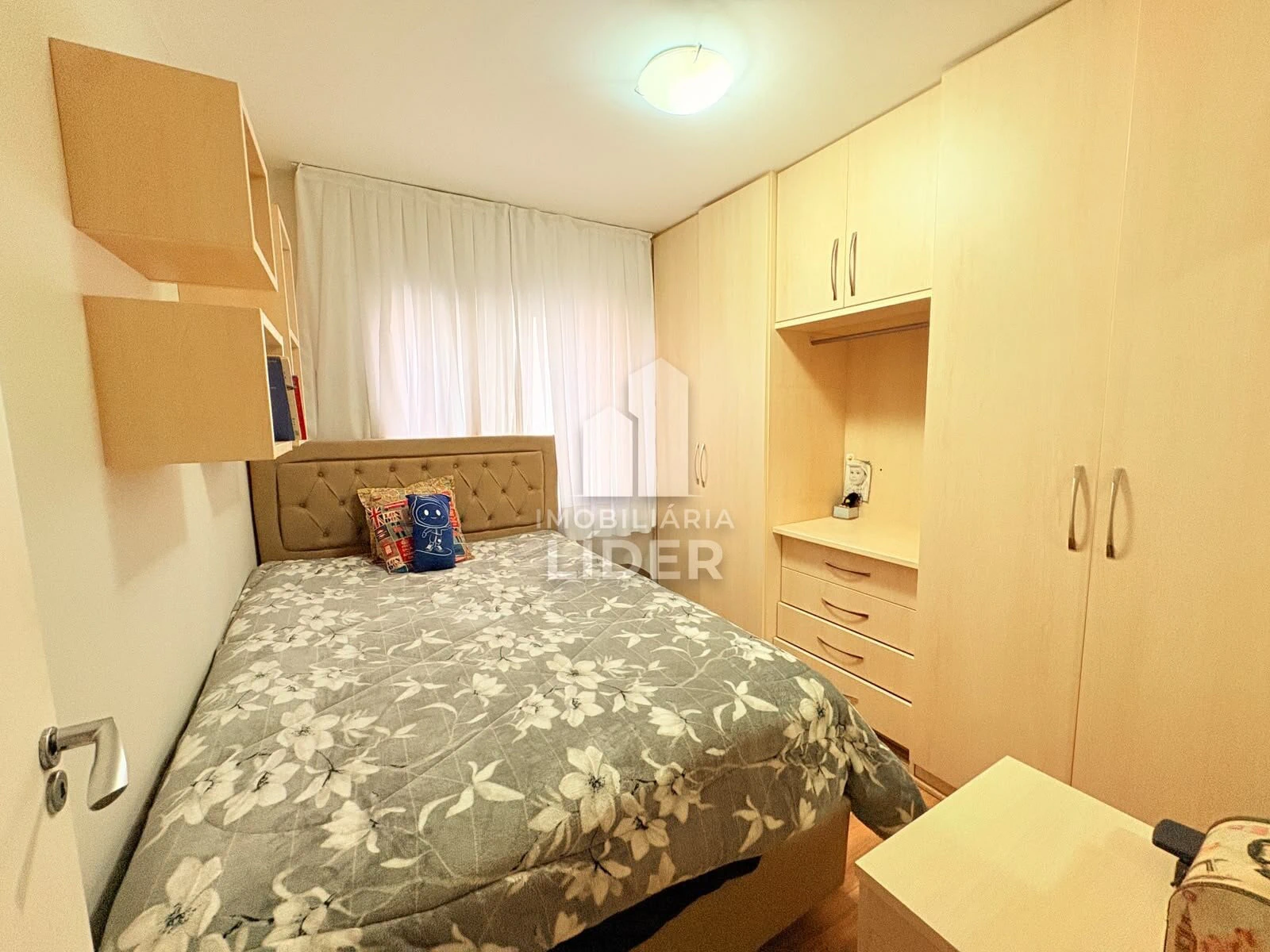 Apartamento amueblado de 3 dormitorios con ascensor — photo 15