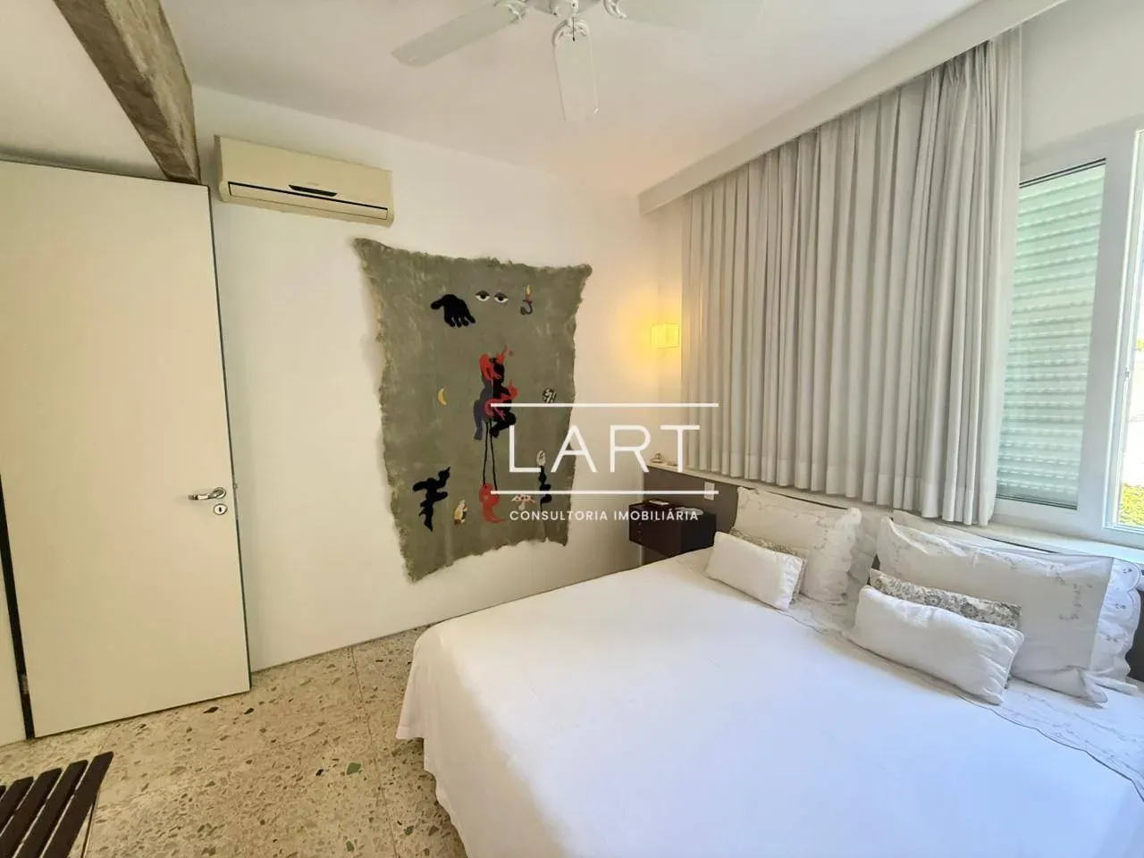 Furnished 2-bedroom apartment with 3 bathrooms — photo 28
