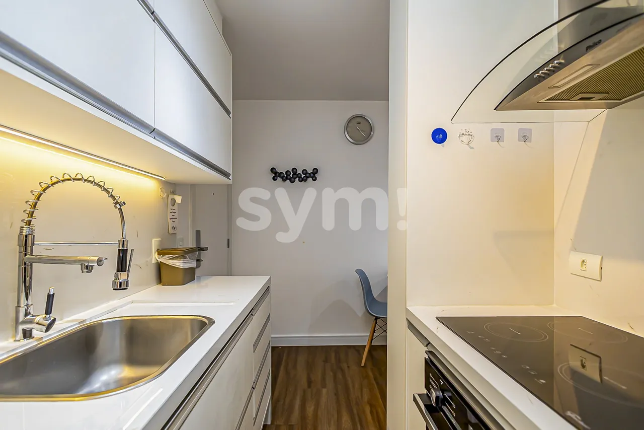 85 m² apartment with 1 bedroom and balcony — photo 8
