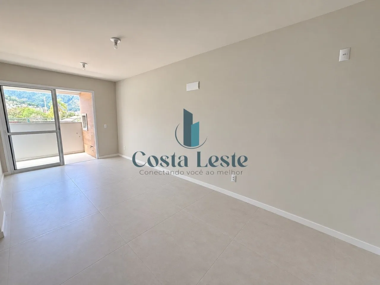Water view in a 2-bedroom apartment, 68 m²