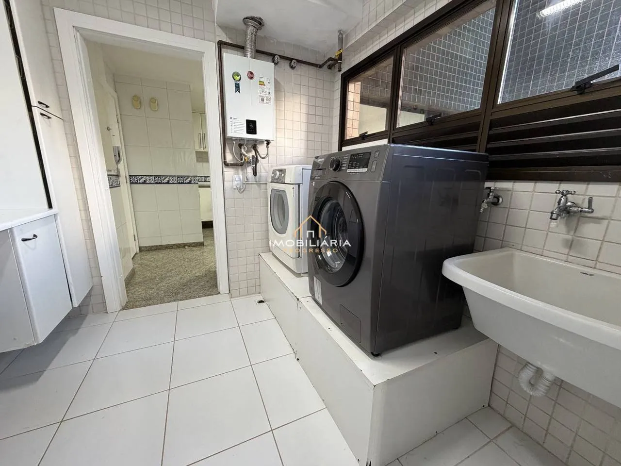 3-bedroom apartment with a home office in Curitiba — photo 55