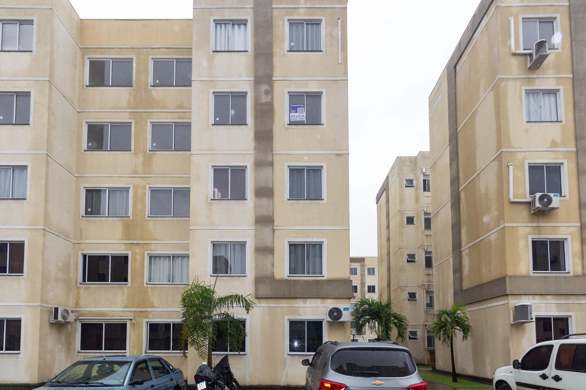 2-bedroom apartment in a building with a gym — photo 50