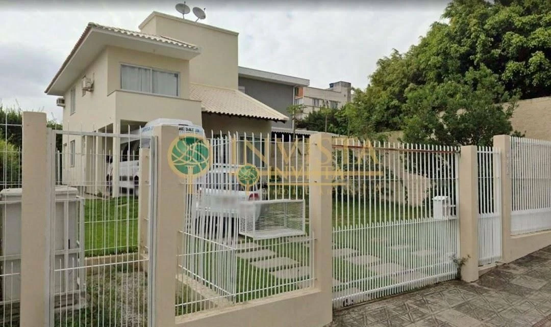 Rental house with 3 bedrooms and 2 bathrooms — photo 3