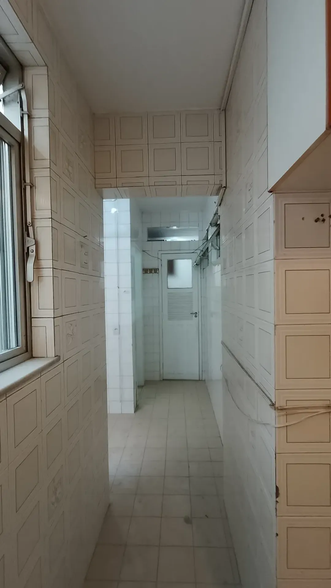 Apartamento no 4º andar com piso de madeira ou laminado — photo 32