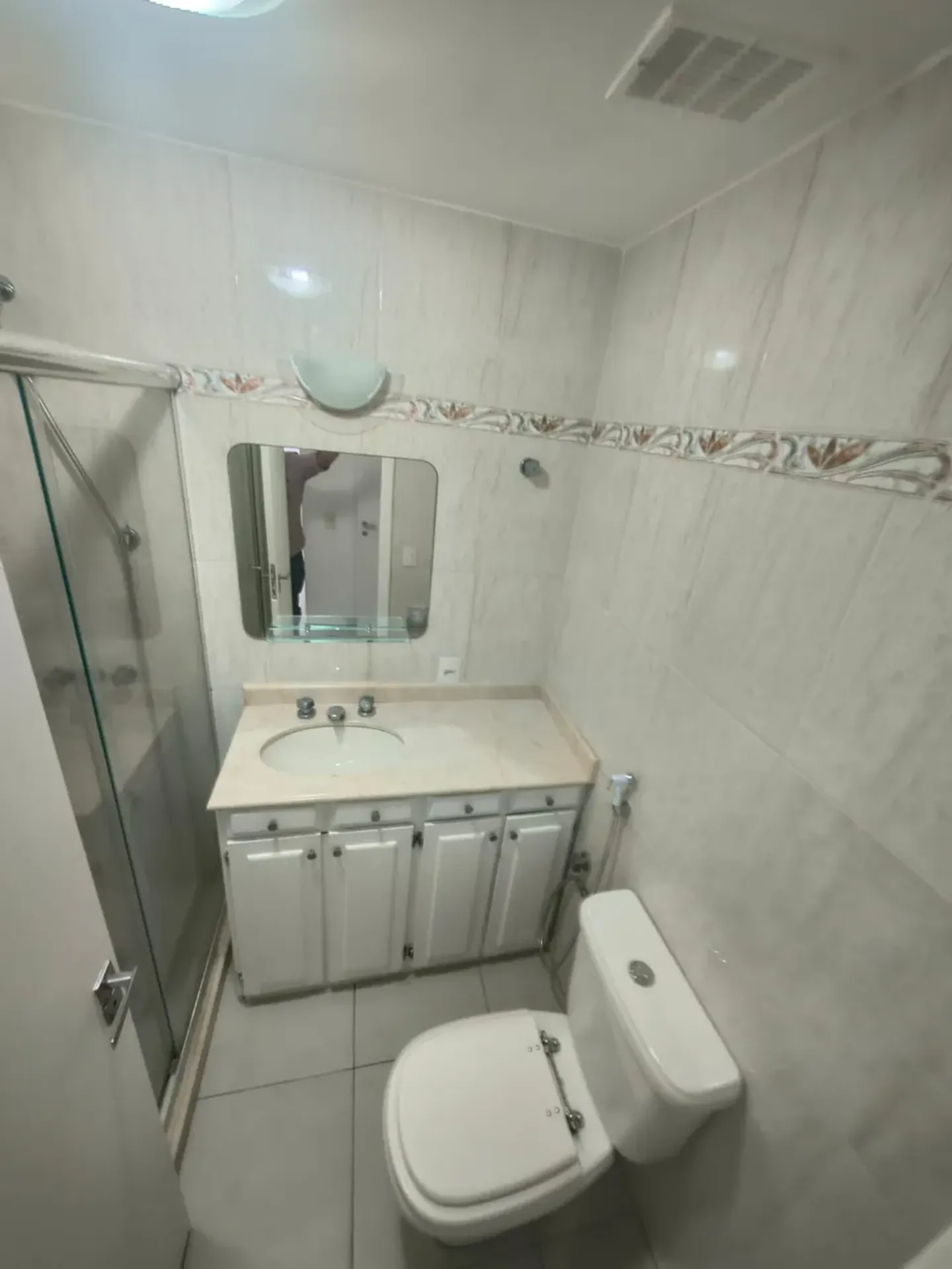 Квартира з 2 спальнями, у будинку є тренажерний зал — photo 13