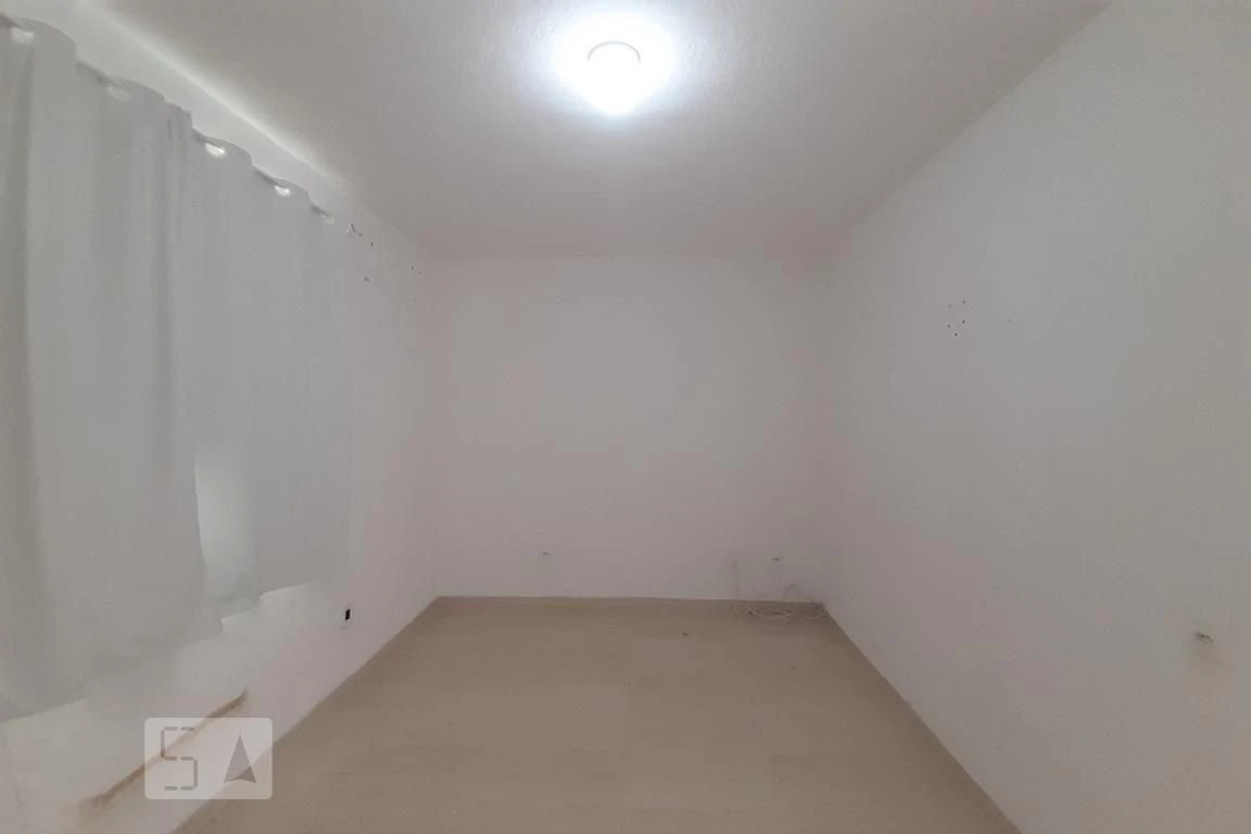 Unfurnished rental apartment with 2 bedrooms and 1 bath — photo 13