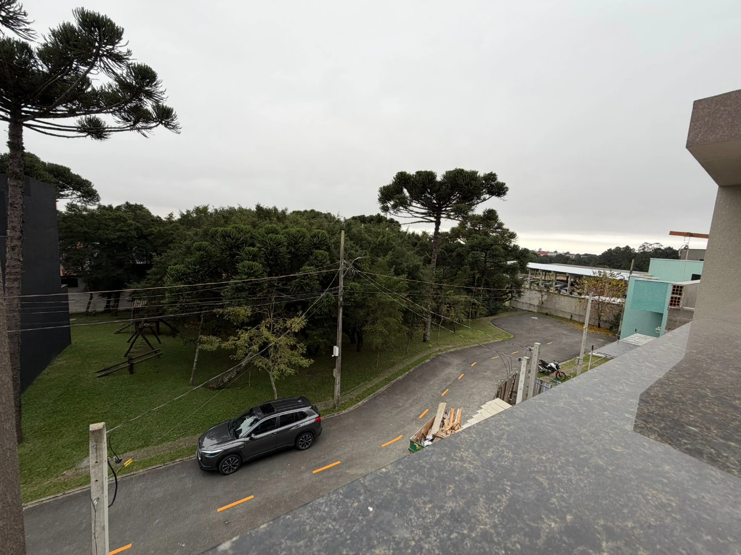 Floor-to-ceiling windows in a 3-bedroom house, 170 m² — photo 18