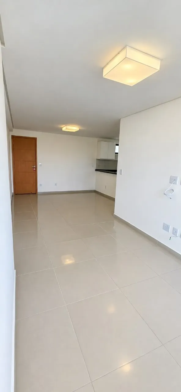 2-bedroom apartment in a building with a gym — photo 14