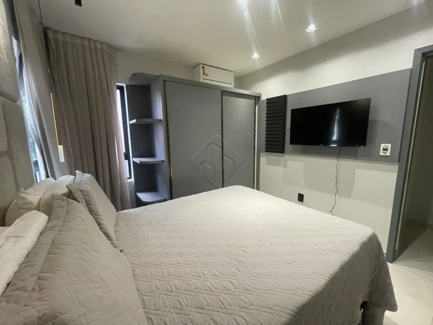 Furnished apartment, 123 m², with floor-to-ceiling windows — photo 15