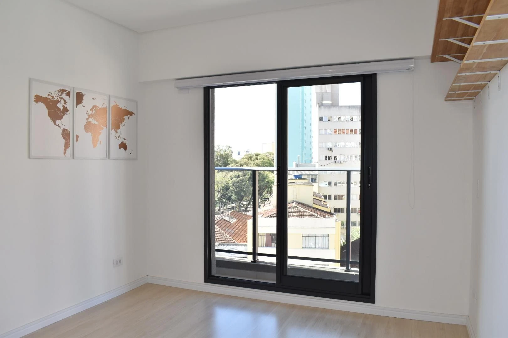 Студія 24 м² з пральною машиною та робочим місцем — photo 8