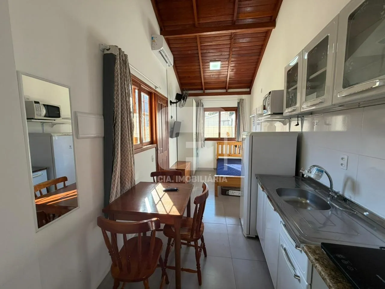 Меблированная студия 17 м² с кондиционером и 1 ванной — photo 3