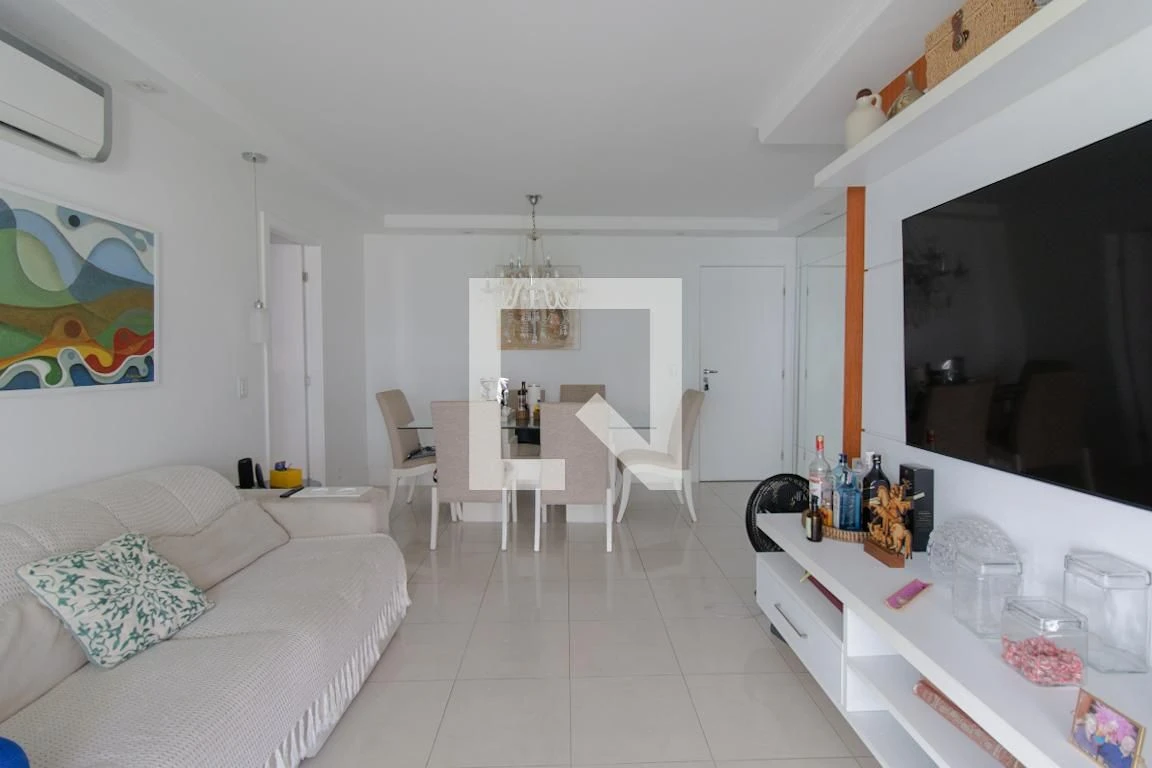 Mountain view in a 3-bedroom apartment, 107 m²