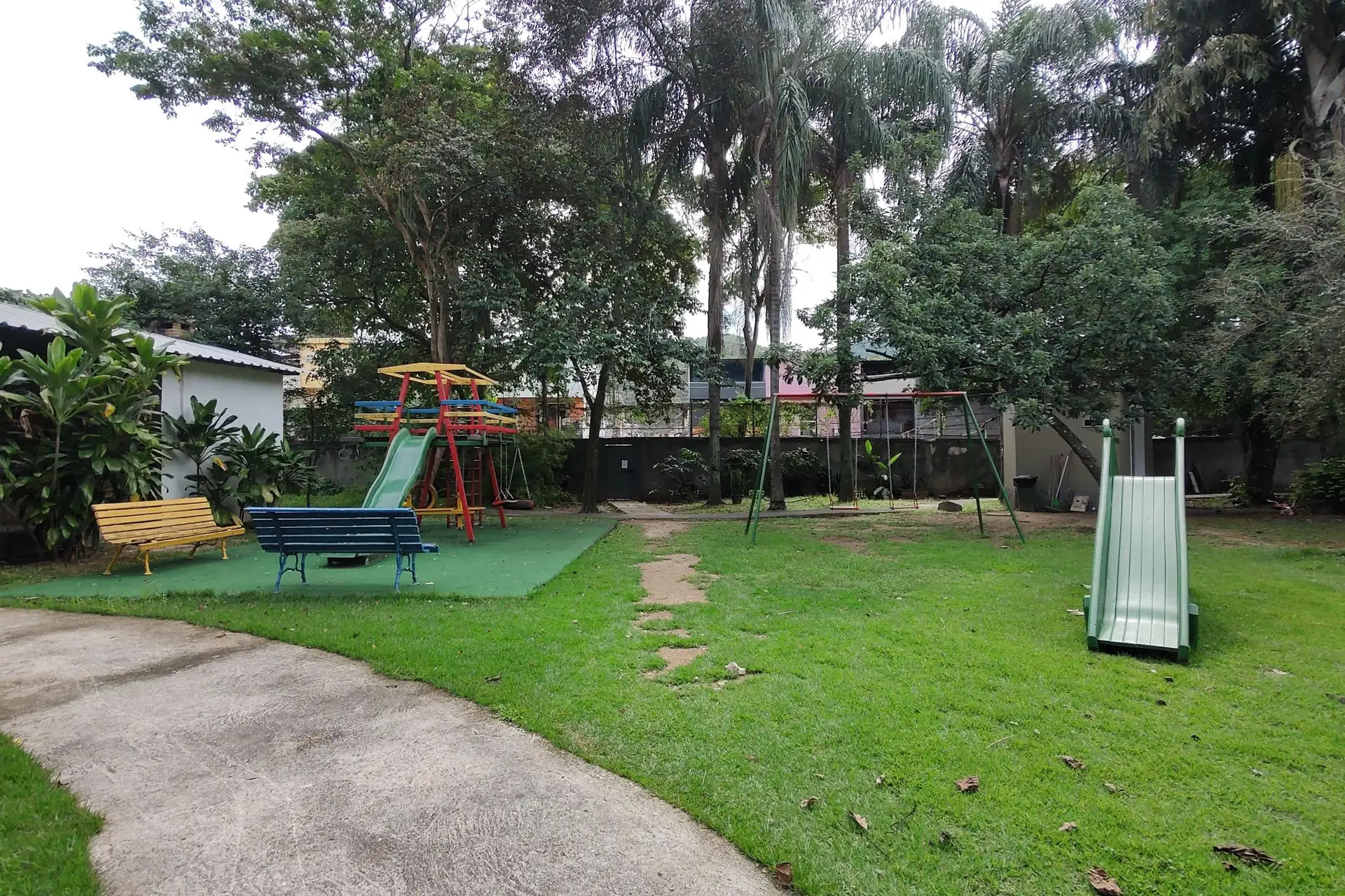 Furnished house with 4 bedrooms and a built-in balcony grill — photo 66