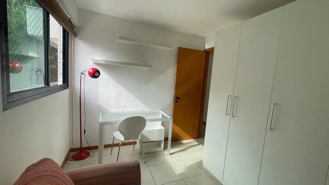 Furnished 2-bedroom, 2-bath apartment 80 m² — photo 8