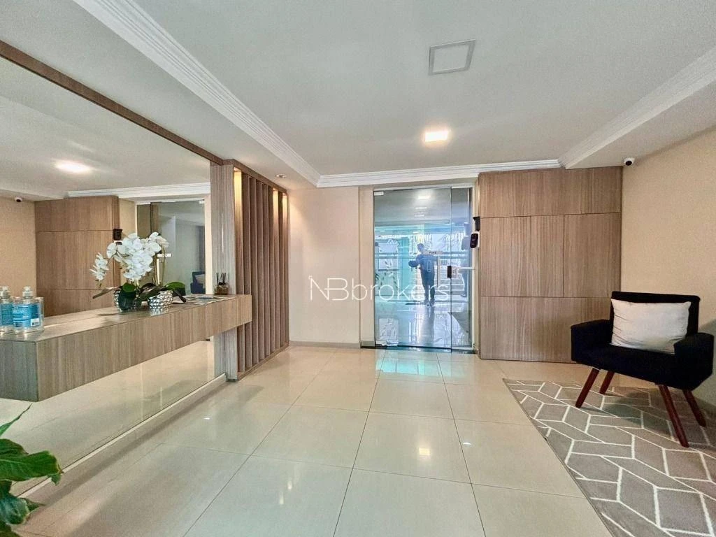 2-bedroom apartment with a washing machine in Curitiba — photo 34
