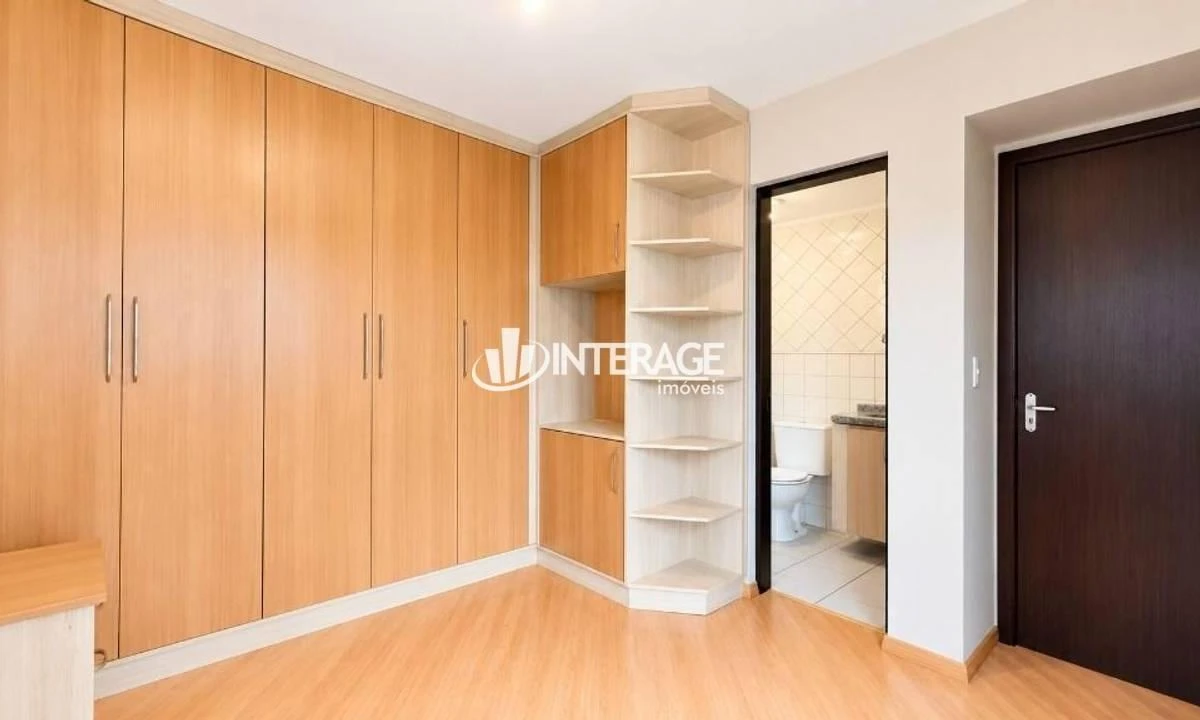 Furnished apartment, 94 m², with wood or laminate floors — photo 3