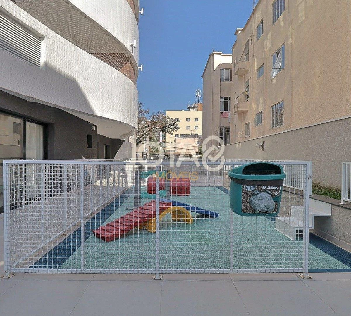 Мебльований дуплекс із 3 спальнями та 243 м² — photo 16