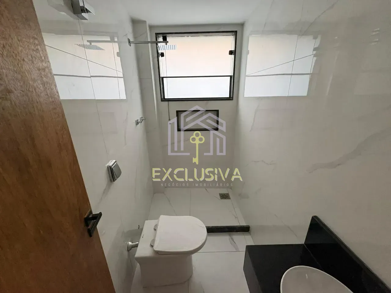 Triplex house with 5 bedrooms and 5 bathrooms — photo 6