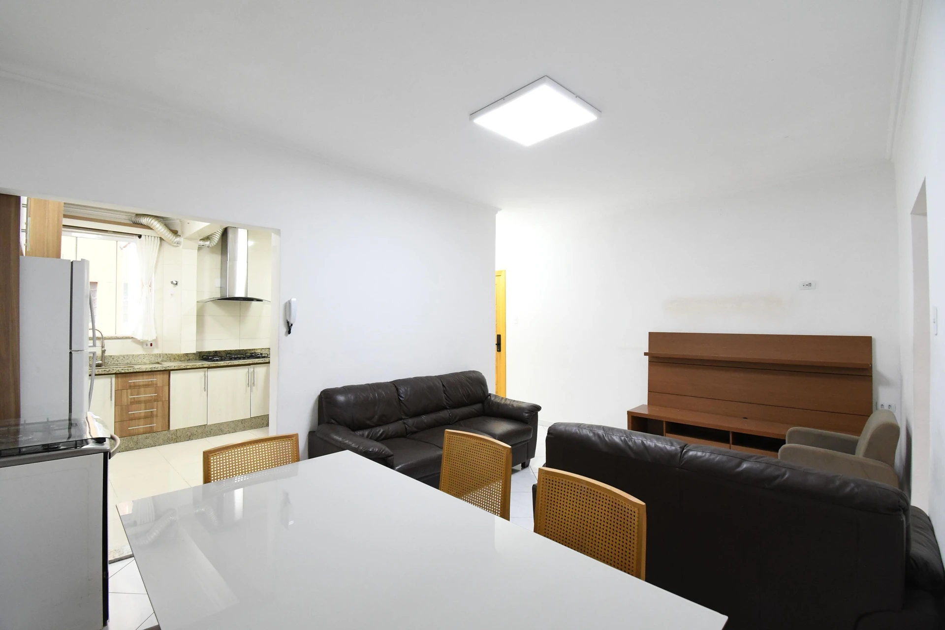 Furnished apartment, 68 m², with a washing machine — photo 6