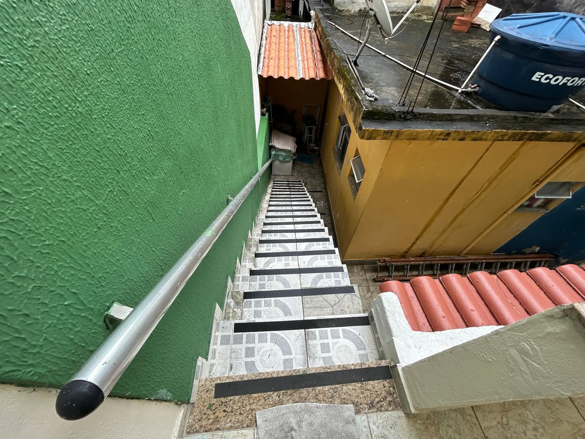 House, 40 m², with a grill on the balcony — photo 29