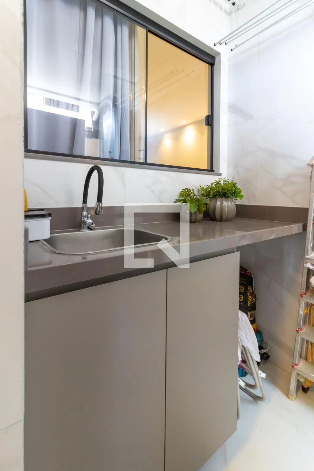 Apartamento mobiliado com 2 quartos e piscina no condomínio — photo 54