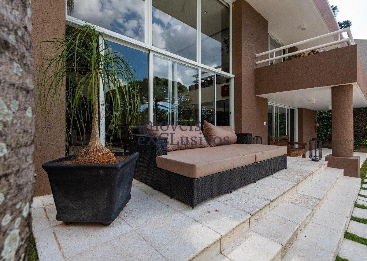 Casa mobiliada de 4 quartos com 3 suítes e 684 m² — photo 19