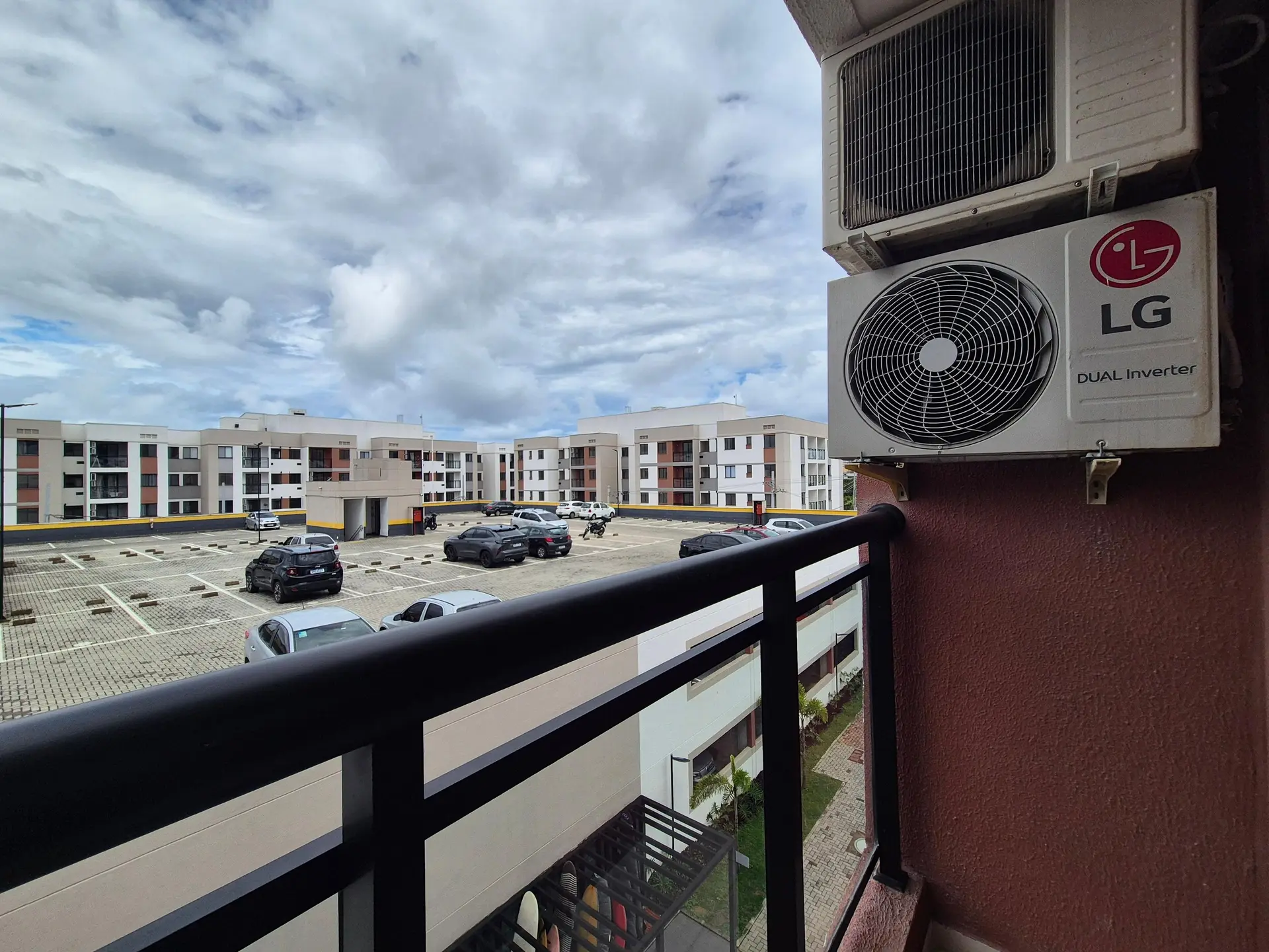 2-bedroom apartment in a building with a gym — photo 28