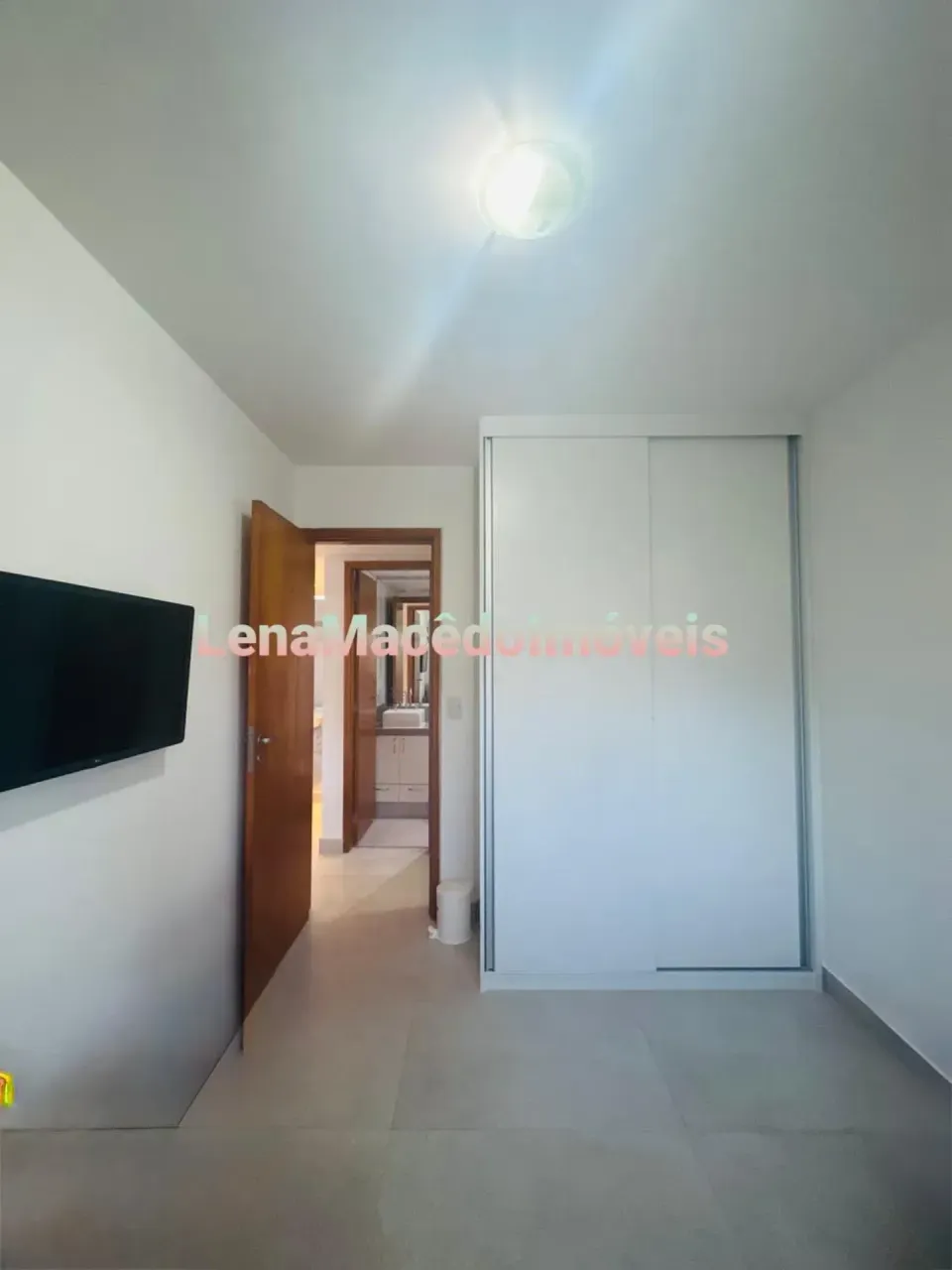 70 m² apartment with 2 bedrooms and a balcony — photo 7