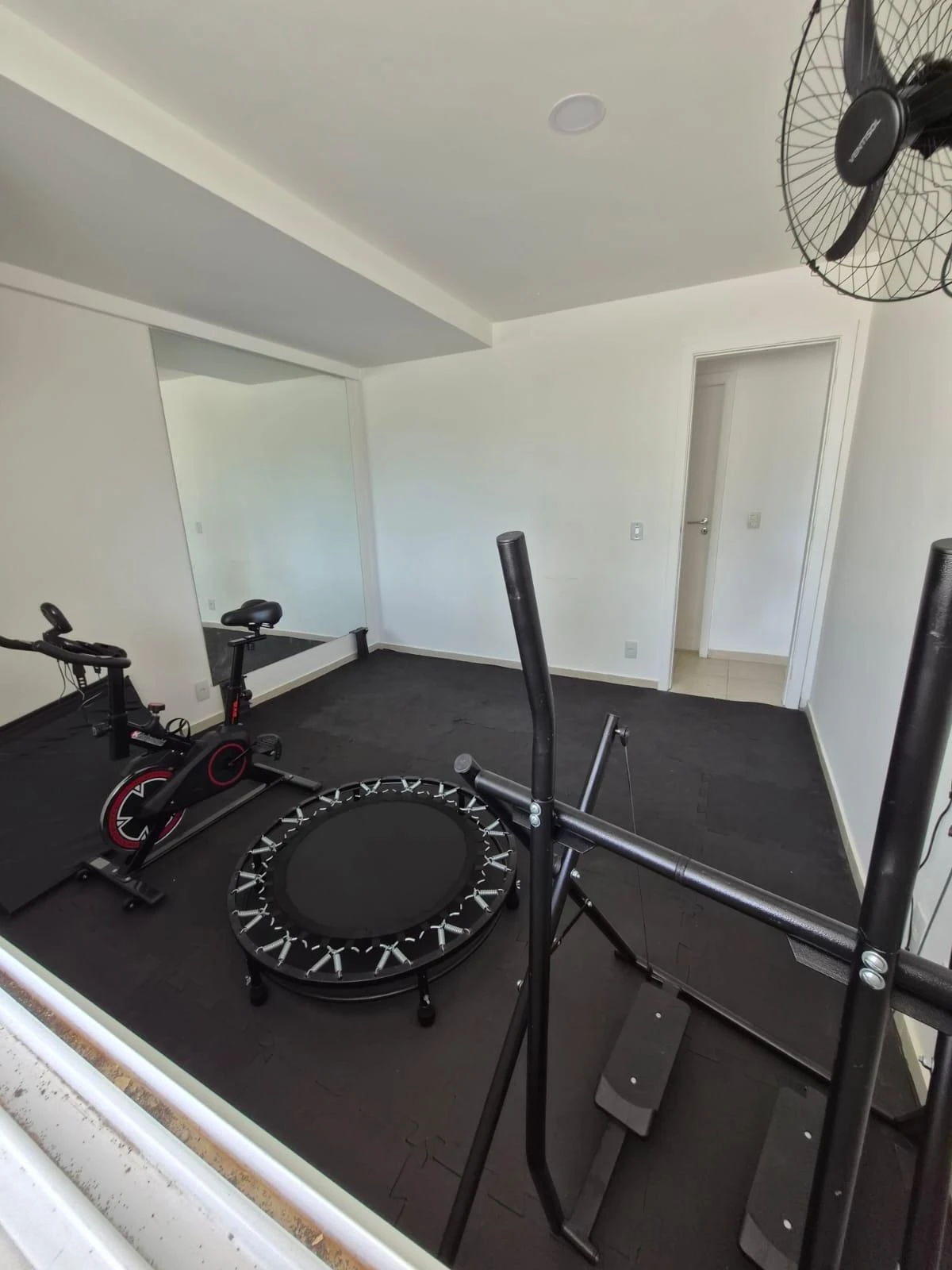 1-bedroom apartment with mountain views and balcony — photo 30