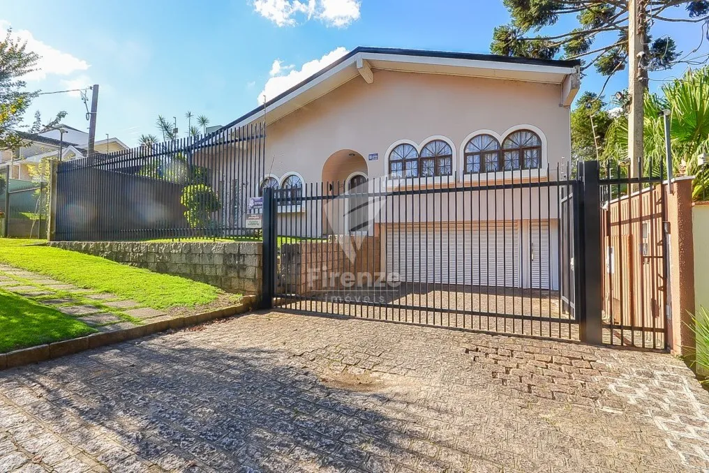 424 m² house with 3 en-suite bedrooms and 4 parking spots — photo 11