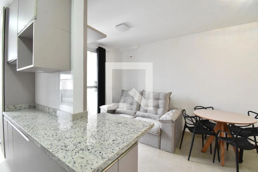 2-bedroom apartment with a home office in Curitiba — photo 18