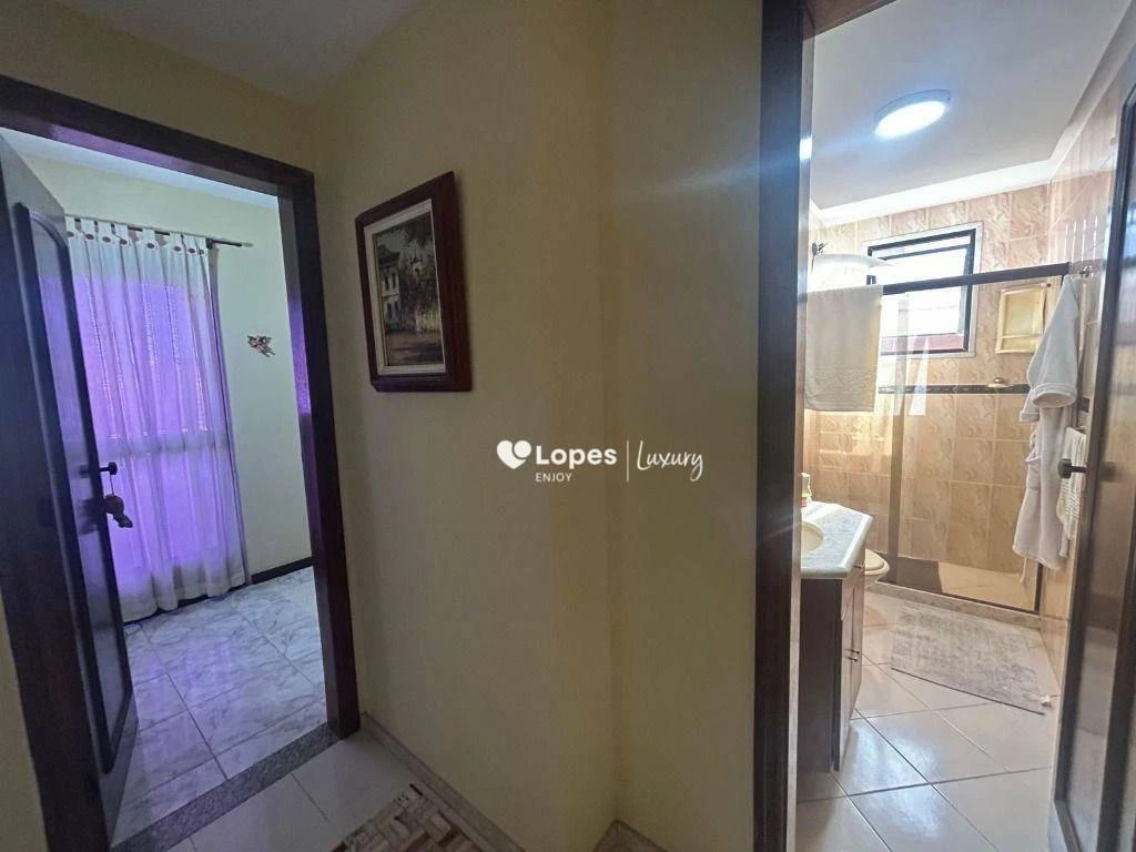 Cobertura mobiliada de 5 quartos com lavanderia e 209 m² — photo 36
